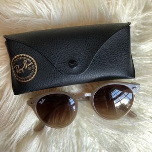 Ray-Ban Round